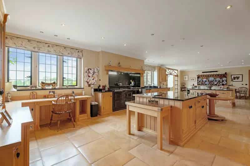7-Bedroom Country Estate with 6-Bedroom Bungalow 16.5 Acres