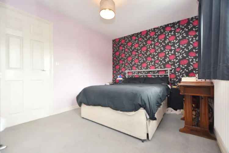 House For Sale in Wakefield, England