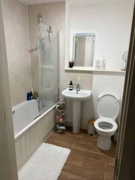 Modern 2 Bedroom Ground Floor Flat in Canterbury