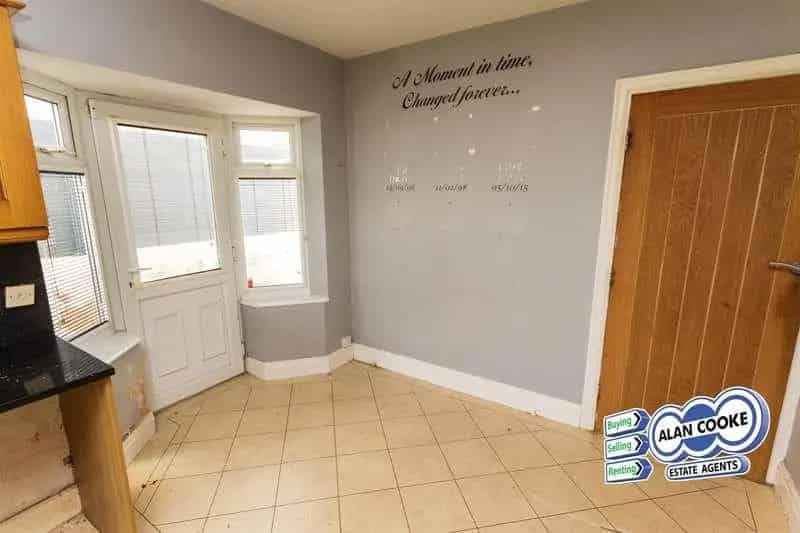 3 Bed Semi-Detached House for Sale