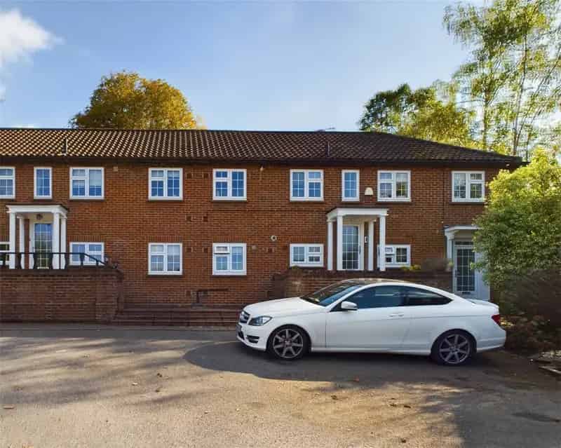 2 Bedroom Apartment Surbiton Maple Road