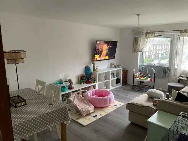 Flat For Rent in East Hertfordshire, England