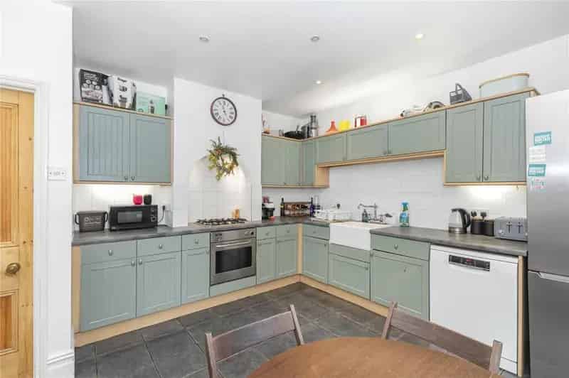 5 Bedroom Garden Maisonette Redland Green Catchment