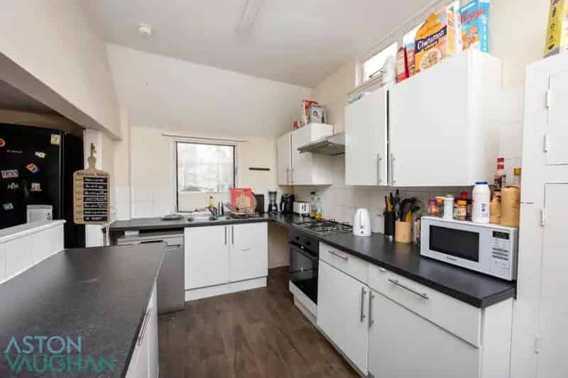 6 Bedroom Maisonette Brighton Student Accommodation