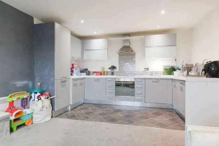 2 Bed Flat for Sale - Open Plan Living, Allocated Parking