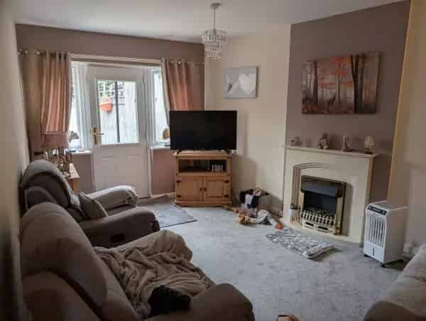 Village Home New Kitchen Fenced Garden Pet Friendly Bus Route