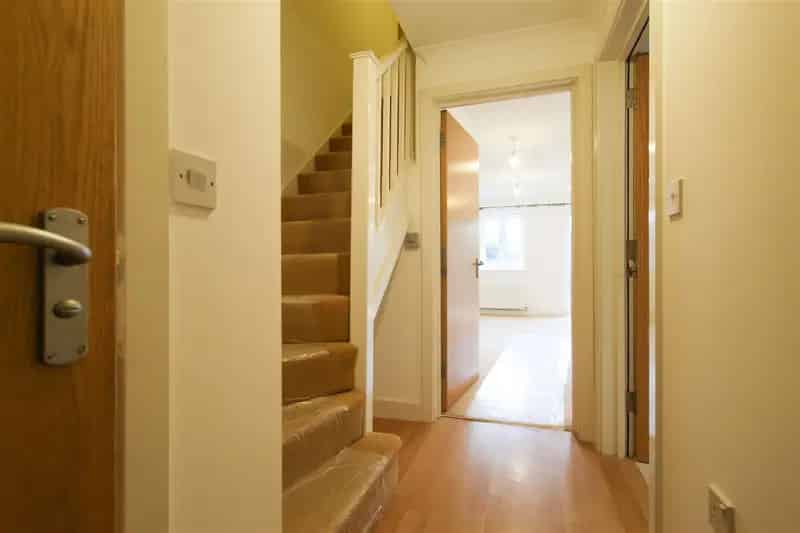 5 Bedroom Townhouse to Rent Chesterton
