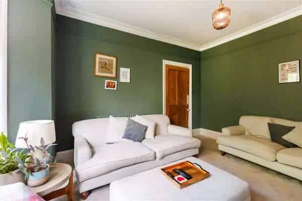Elegant 4-Bedroom Period Townhouse in Leckhampton Cheltenham