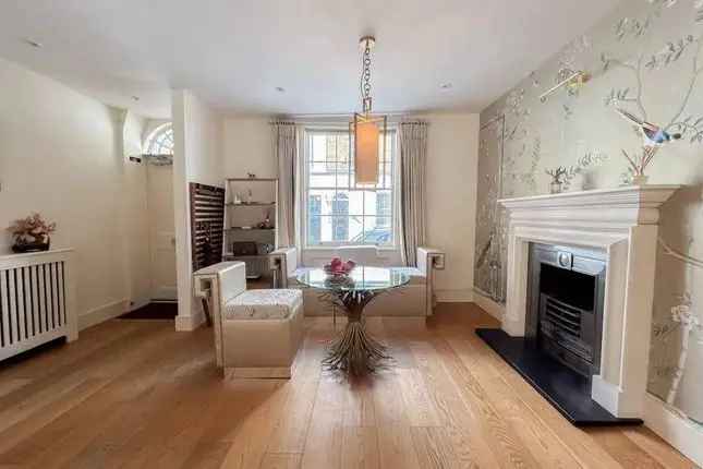 Chelsea Townhouse 3 Bed 2 Bath for Rent