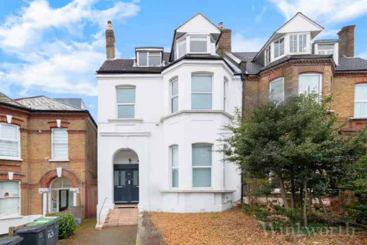 2 Bedroom Maisonette London Private Garden Available March 2025