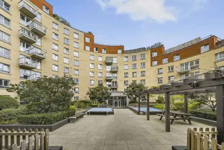 Charming 2-Bedroom Flat with Balcony and Modern Amenities