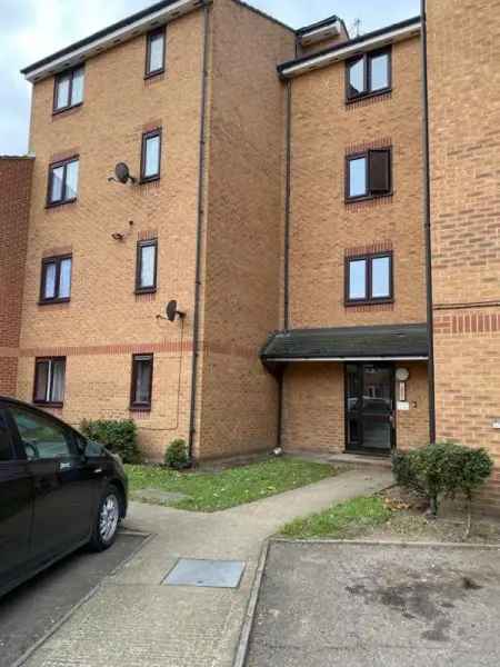 Two Bedroom Flat Near Deptford Park 15 Mins to London Bridge