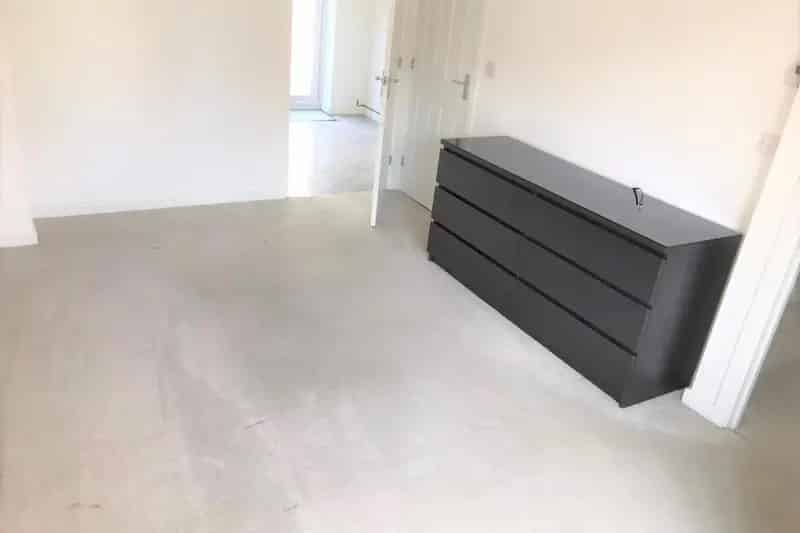 Modern 2 Bed House in Yaxley - Allocated Parking