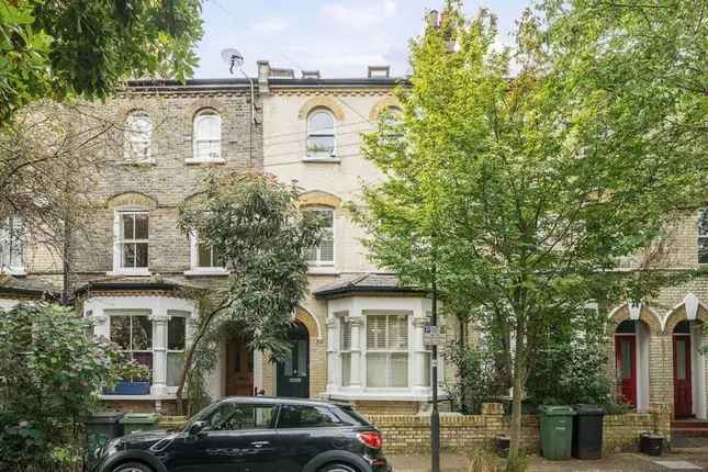 6-Bedroom Terraced House with Roof Terrace and Patio Garden Vauxhall SW8