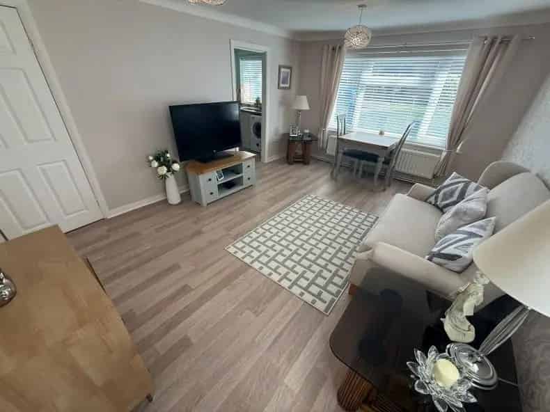 1 Bed Ground Floor Apartment For Sale
