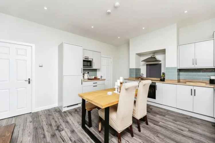 3 Bedroom Mid Terrace House For Sale Featherstone West Yorkshire