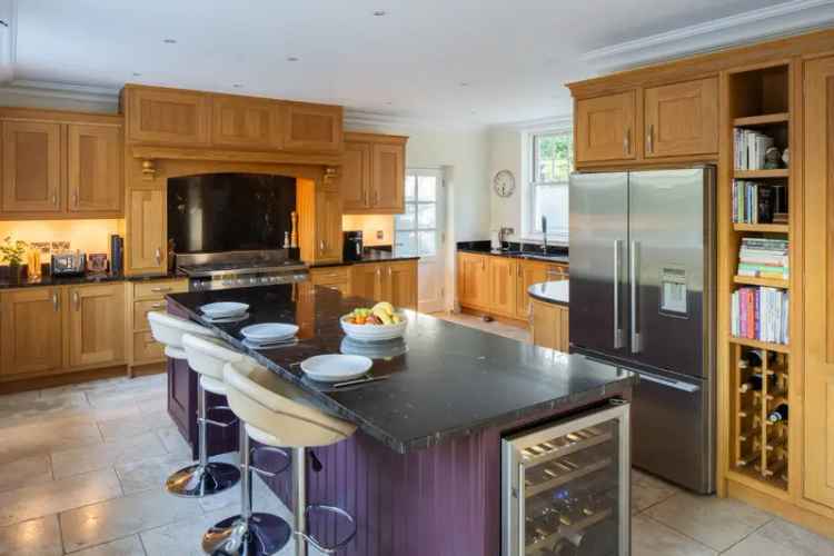 Detached House for sale with 3 bedrooms, Langley Avenue, Surbiton