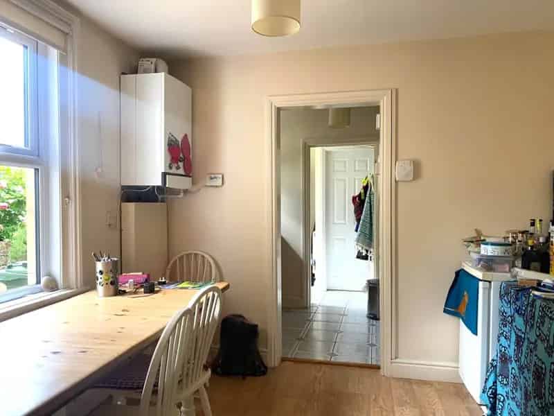 4 Bedroom End of Terrace House to Rent
