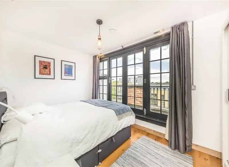Stylish 1-Bed Apartment near Brixton with Roof Terrace