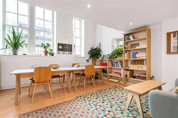 2 Double Bedroom Duplex Apartment in Secure Gated School Conversion