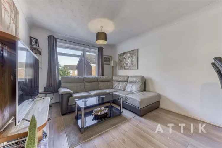 3 bedroom flat for sale