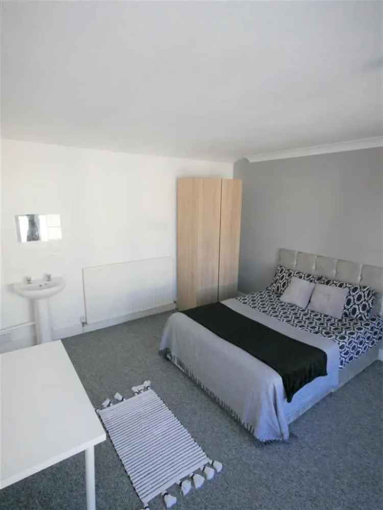 5 Bedroom House Share Boscombe Large Double Room All Bills Included