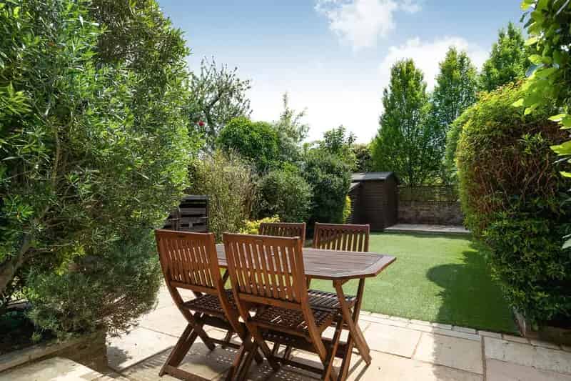 5 Bedroom Edwardian House West Ealing Large Garden Off Street Parking