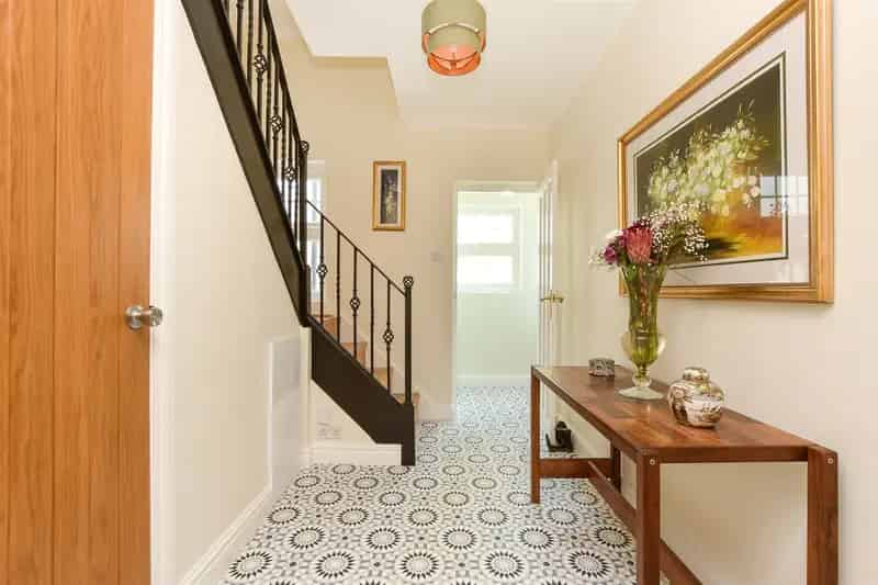 3 Bedroom End Terrace House for Sale