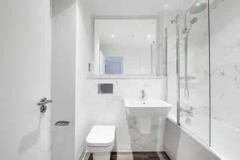 1 room flat of 163 m² in Birmingham