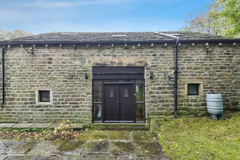 Character Property with Four Bedrooms Near Schools and Amenities