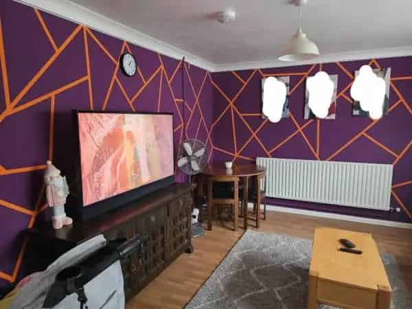 2-Bedroom House Near Town - Newly Decorated
