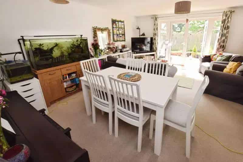 3 Bedroom End Terrace House for Sale