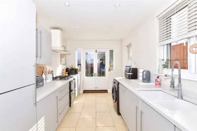 4 Bedroom Edwardian Terraced House For Sale