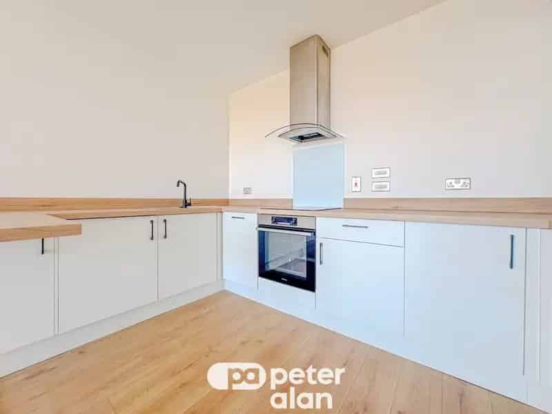 2 Double Bedroom City Centre Apartment Available Now