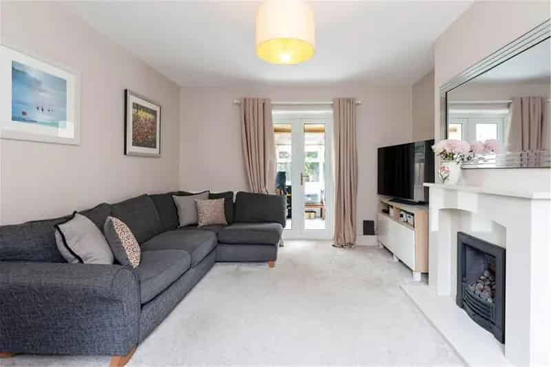 2 Bed Semi Detached House Inch Edinburgh