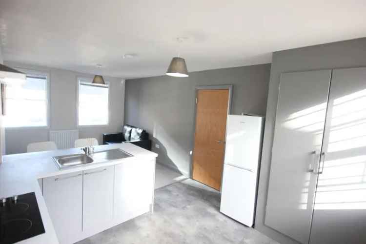 2 Bedroom Flat To Rent