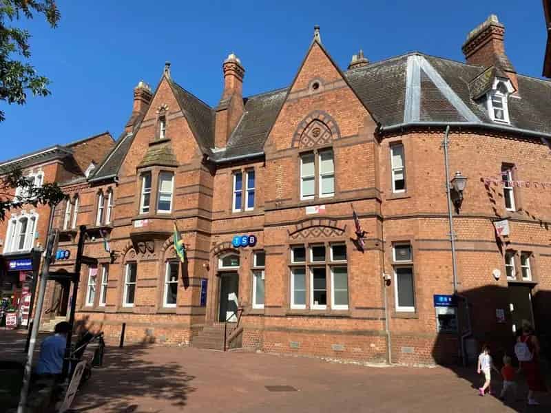 Office Accommodation 3419 sq ft Ground First Second Floor