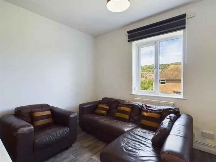 6 Bedroom Student House 2025