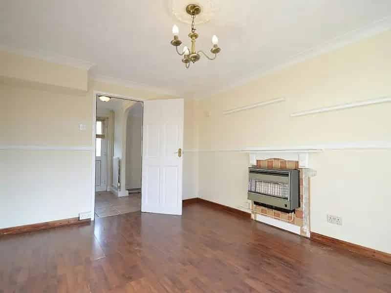 3 Bedroom Family Home Near City Centre