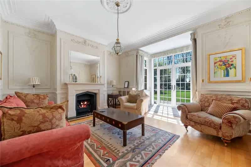 6 Bedroom Detached Period Home with Extensive Grounds and Ample Parking