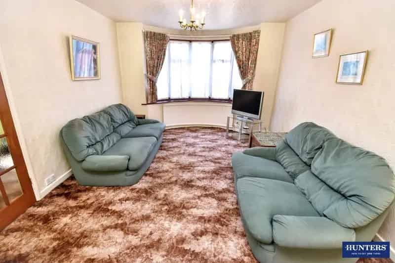3 Bedroom House for Sale in Avondale Road