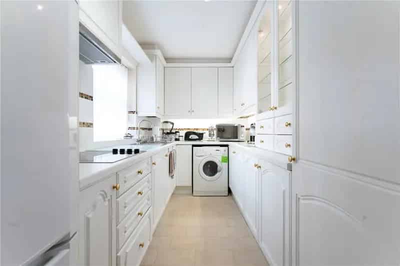 2 Bedroom Retirement Apartment Romsey Town Centre