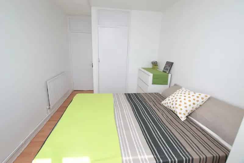 4 Bedroom Flat to Rent Near Whitechapel
