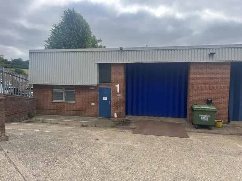 Industrial Unit to Let Howard Industrial Estate Chesham