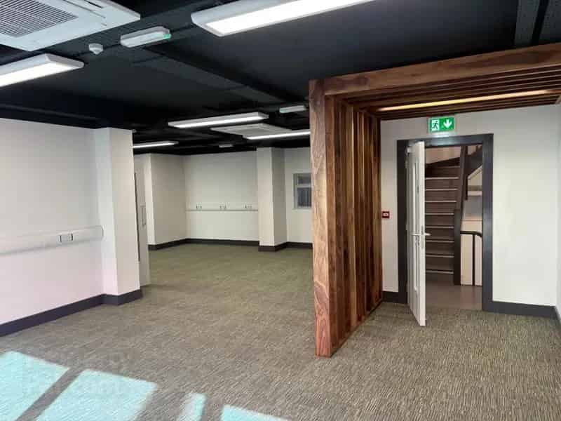 Modern Belfast City Centre Offices - 1971 sq ft