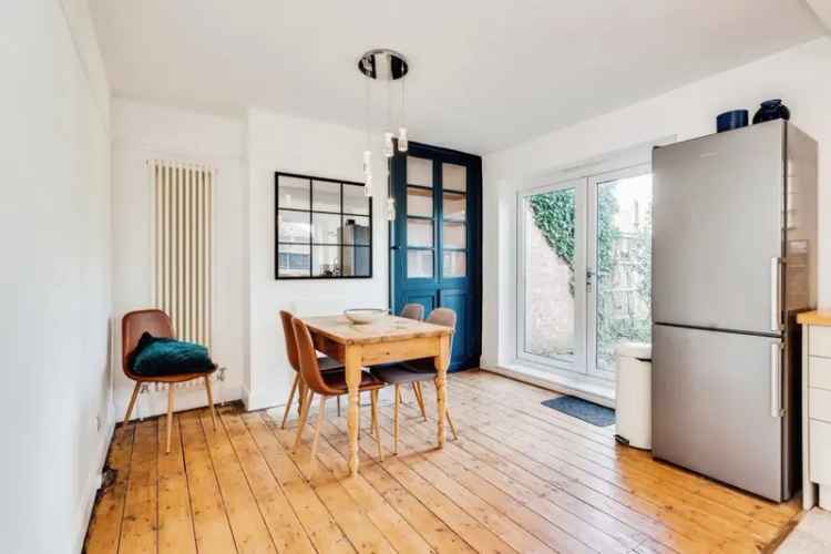 House For Sale in Newman Road, Oxford, England