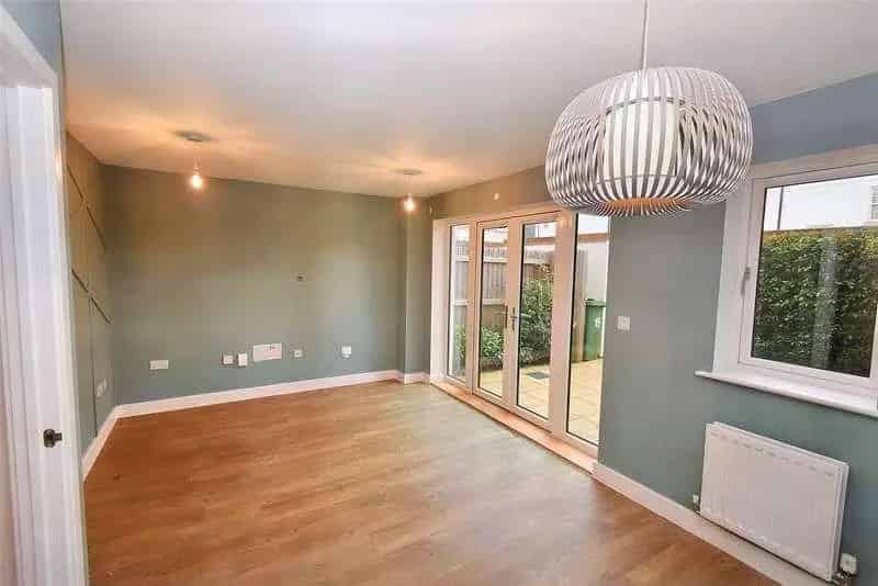 4 Bed House for Sale Near Shops and Schools