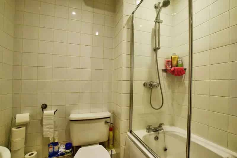 2 bedroom  Flat for sale, Wilmslow, Cheshire, SK9