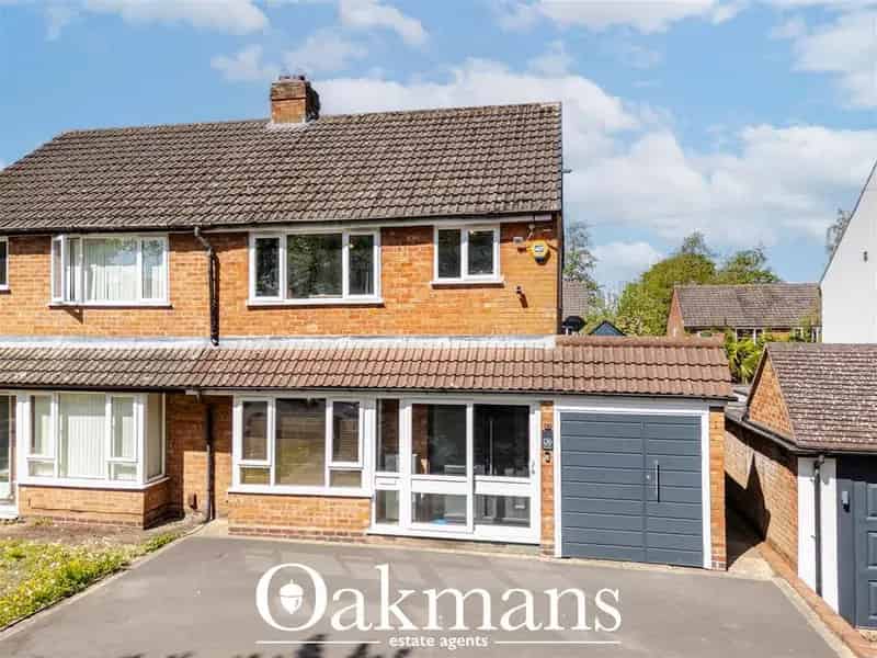 3 Bedroom Semi-Detached House for Sale in Shirley Solihull