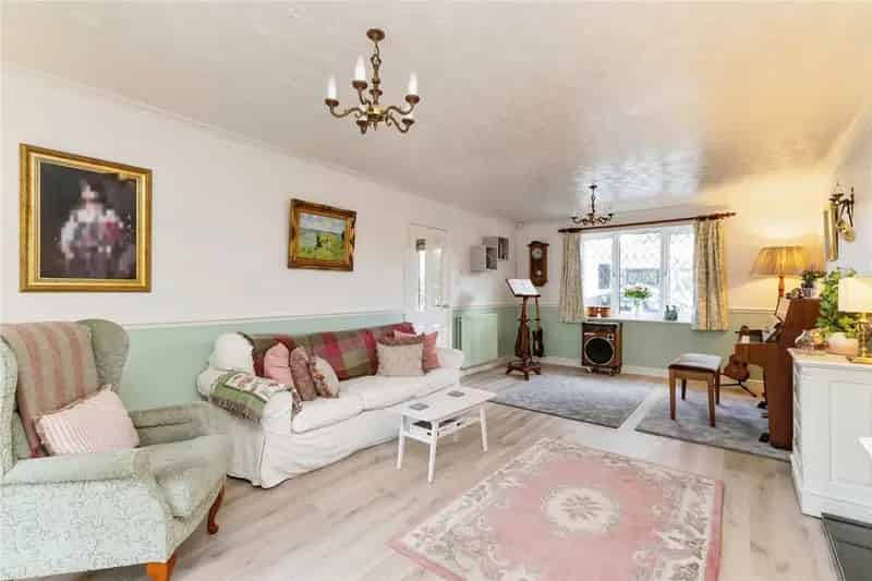 5-Bedroom Detached Home in Yarm Layfield